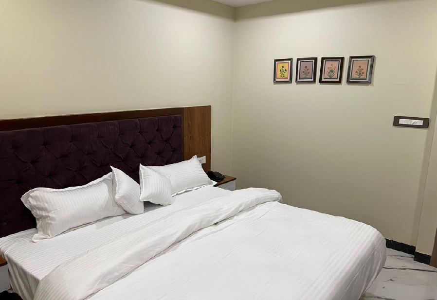 1 x Super Deluxe Room